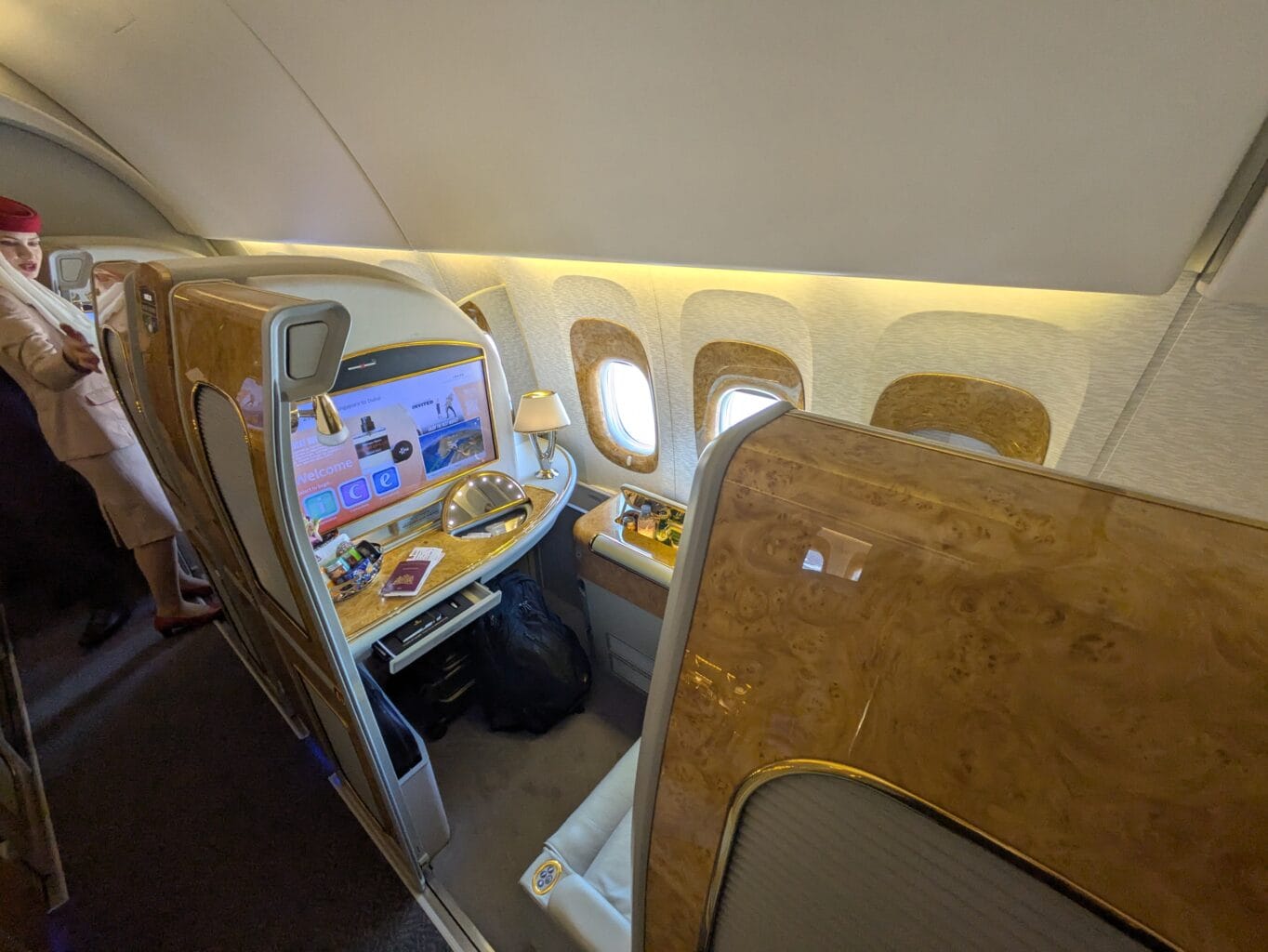 Emirates First Class Boeing 777 Singapore – Dubai: Review